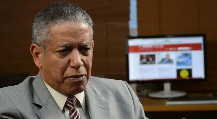 Héctor Guzmán pide MVM no involucrar gobierno en asuntos internos PRD