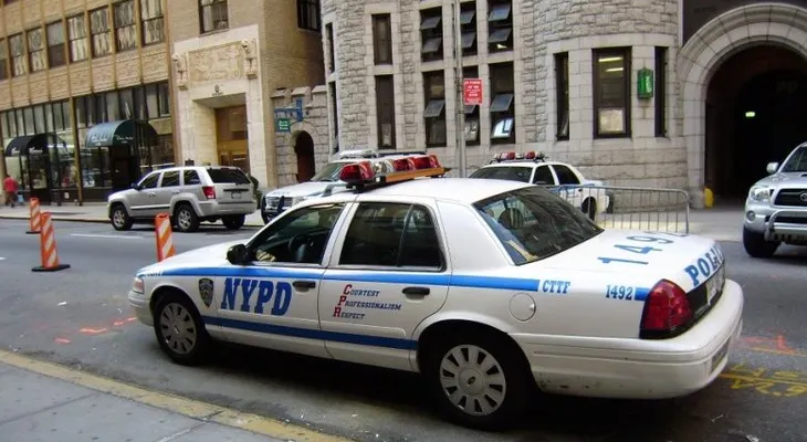 Dominicano Jesús Rodríguez, intentó sobornar con 50 mil dólares a un policia en NY; pero el juez lo dejó libre 