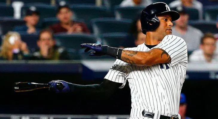Escogido contrata al jardinero Aaron Hicks, de los Yankees de NY