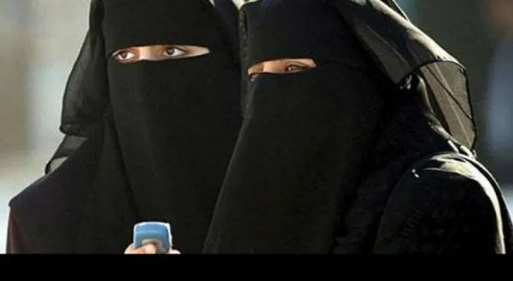 Arabia Saudita encarcela a siete hombres por criticar al régimen en Facebook