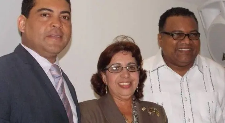 Profesionales Unidos Seguimos con Danilo jumenta al merenguero Pochy Familia