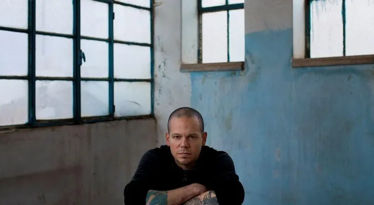 Amenazan de muerte a René, el Residente de Calle 13