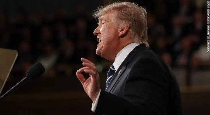 100 días después, Trump sigue siendo el presidente nuevo menos popular de EE.UU.