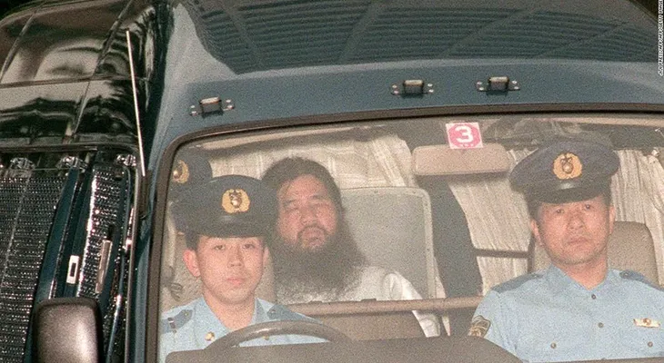 Japón ejecuta al líder y a otros siete miembros del culto Shoko Asahara por ataque con gas sarín en 1995
