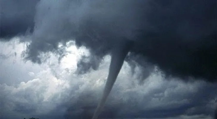  Tres tornados en Texas dejan al menos 5 muertos y 50 heridos