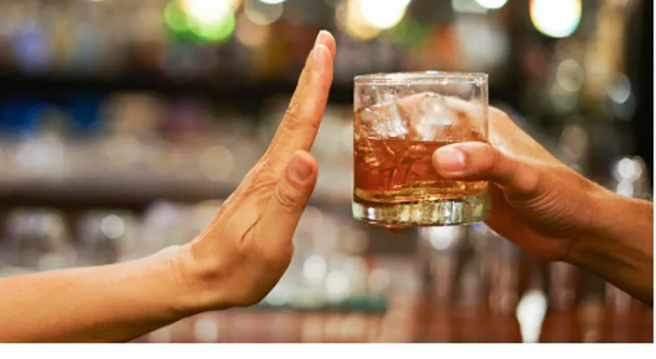Recomiendan a mayores de 65 evitar el alcohol