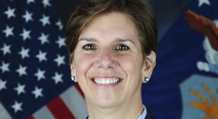 Obama nominará por primera vez una mujer para dirigir un comando de combate