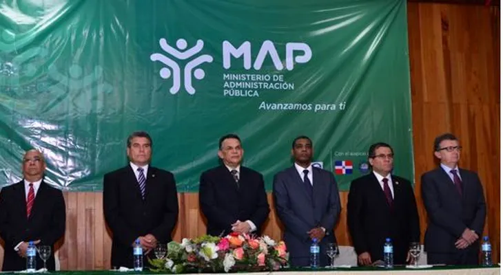 Inauguran Seminario evaluando eficacia de servicios frente a la ciudadanía