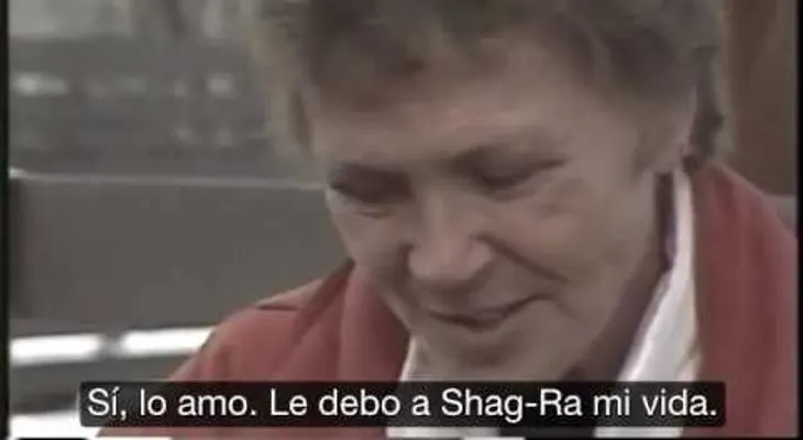Todos necesitamos un amigo, pero a veces no es el que tú esperaba: Mamá espera por el cada mañana (VIDEO)