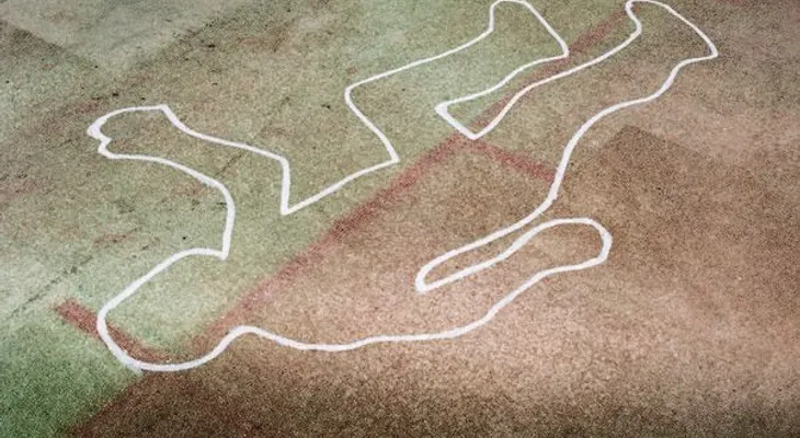 Joven muere al deslizarse moto que conducía  