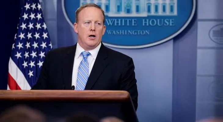 La Casa Blanca sugiere que Obama fue "cómplice" de la injerencia electoral de Rusia