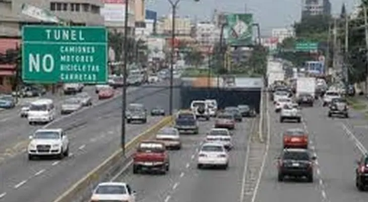 Cierran túnel de la avenida 27 de Febrero