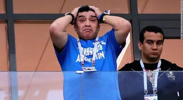 Diego Maradona llora por Argentina mientras los medios arremeten contra el equipo en Rusia 2018