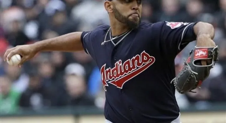 Criollo Danny Salazar domina en triunfo de Indios sobre Medias Blancas