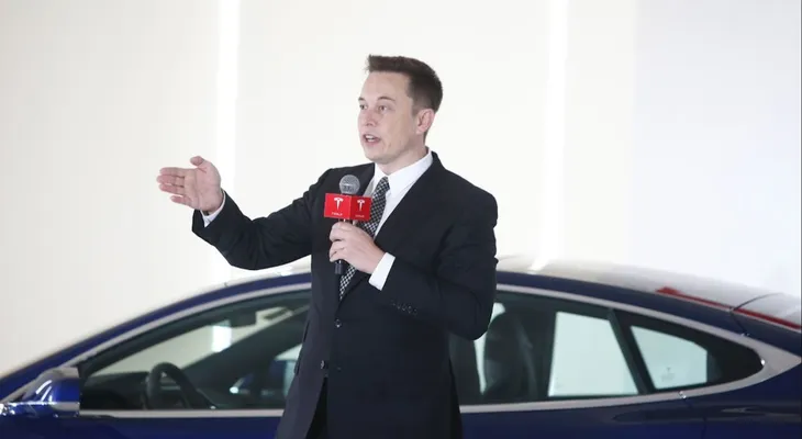 Tesla revelará un camión "bestia" el próximo mes
