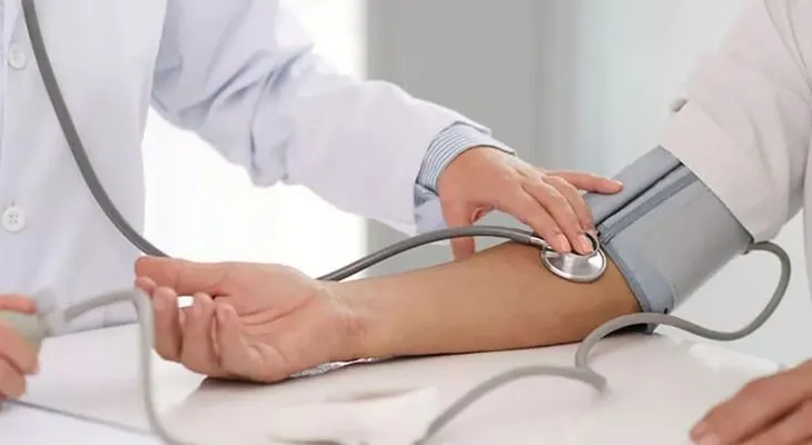 La hipertensión arterial es un "asesino silencioso"; es la 1ra causa de muerte en el mundo; muchas personas no saben que la padecen