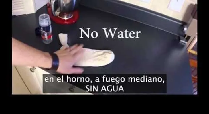 Coloca un calcetín con sal a hervir y se te quitará el dolor de oído (VIDEO)