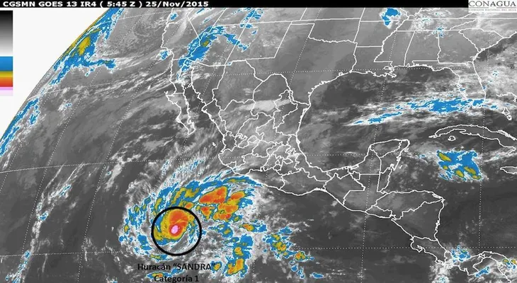 'Sandra' evoluciona a huracán categoría 1 en el Pacífico mexicano