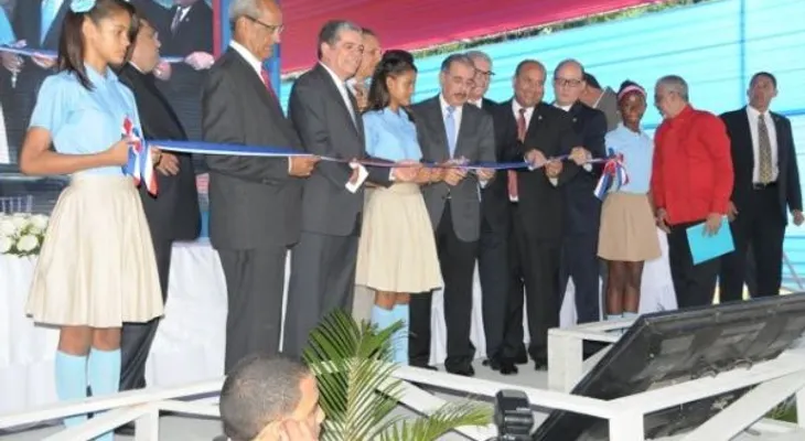 Medina dice  tanda extendida será mejor legado dejará su Gobierno; destaca acuerdo con la Barrick 