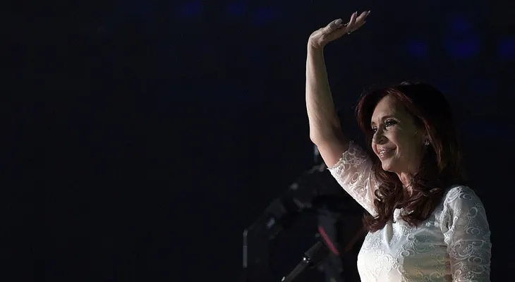 Abren investigación a Cristina Fernández por supuesto cohecho