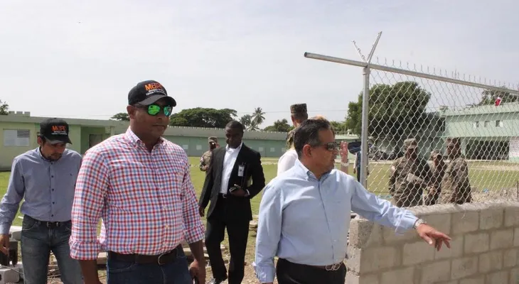 Director de Migración supervisa centros de acogida en la frontera 