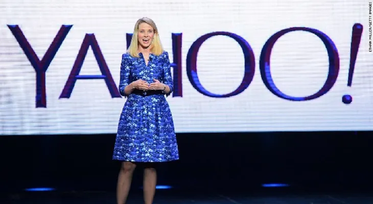 Yahoo está a la venta, los compradores hacen fila... pero, ¿y Marissa Mayer?