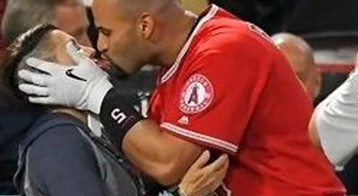 Pujols recibió un mensaje de su esposa y eso lo inspiró para dar su jonrón histórico 