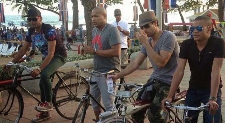 Enrique Iglesias graba su nuevo video "Bailando" en la Duarte con París