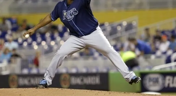 El dominicano Roberto Hernández y los Rays maniatan a los Marlins
