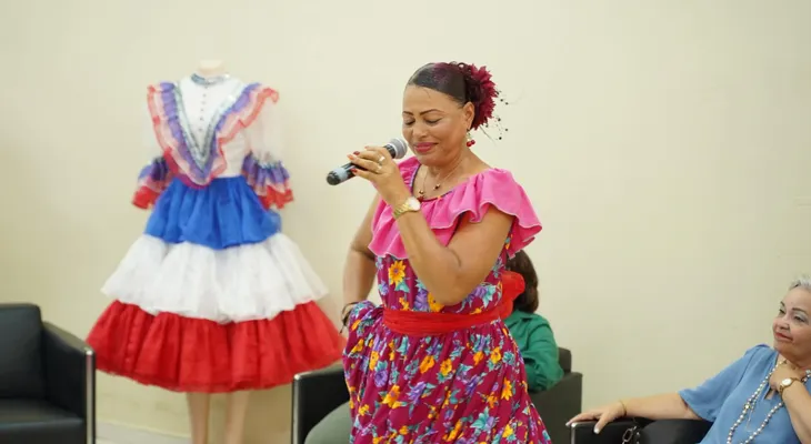Ministerio de Cultura homenajea a Casandra Damirón en festival cultural