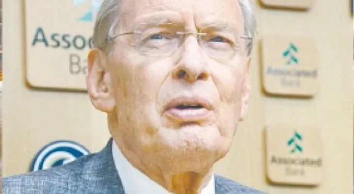 Selig se marcha y deja paridad en Grandes Ligas