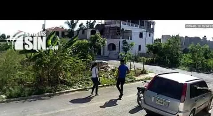 Captan en un VIDEO a un ladrón en Santo Domingo 