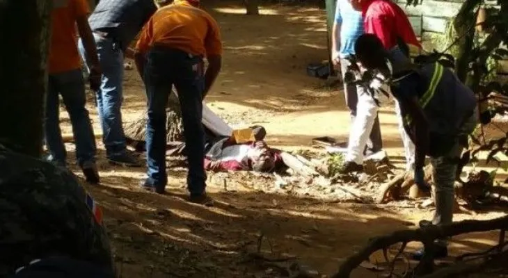 Hallan muerto hombre con varios disparos en Loma de Cabrera