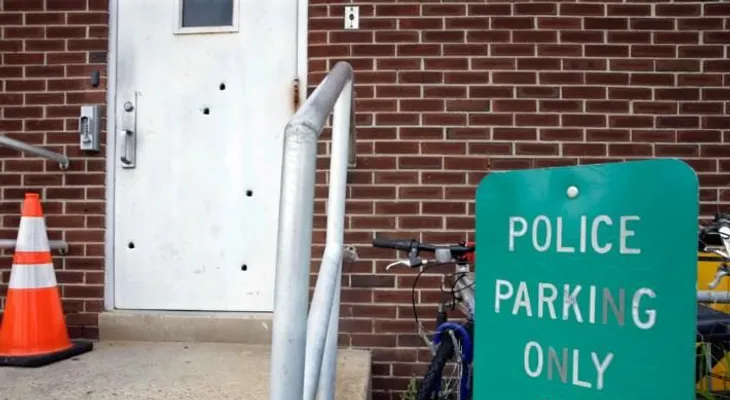 N. Jersey: Disparan contra estación de policía 