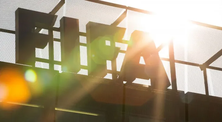 FIFA enfrenta acciones legales por maltrato a trabajadores inmigrantes en Qatar