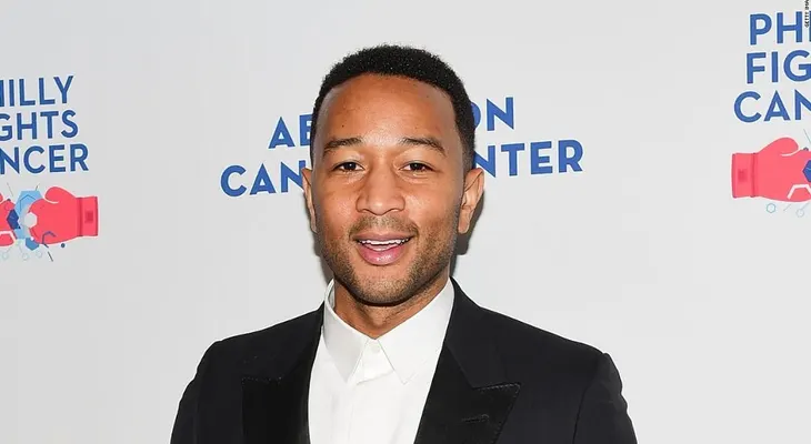 John Legend critica a Paul Ryan por un tuit sobre el Día del padre mientras familias de inmigrantes son separadas