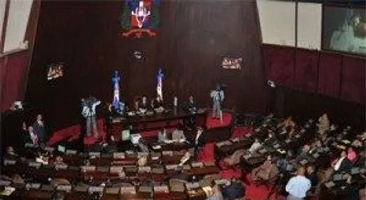 Abel Martínez niega legisladores hayan recibido presiones por Código Penal