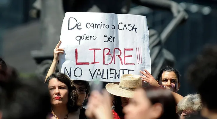 Absuelven a adolescente mexicana que mató al hombre que la violó