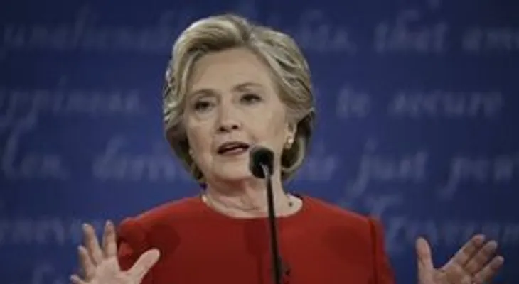 Clinton recibió anticipadamente preguntas de un debate durante primarias demócratas