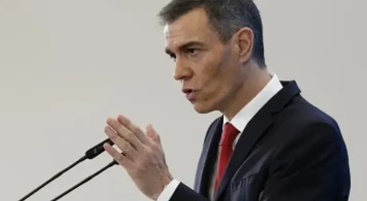 Pedro Sánchez llama a regular la IA para evitar un impacto "devastador"