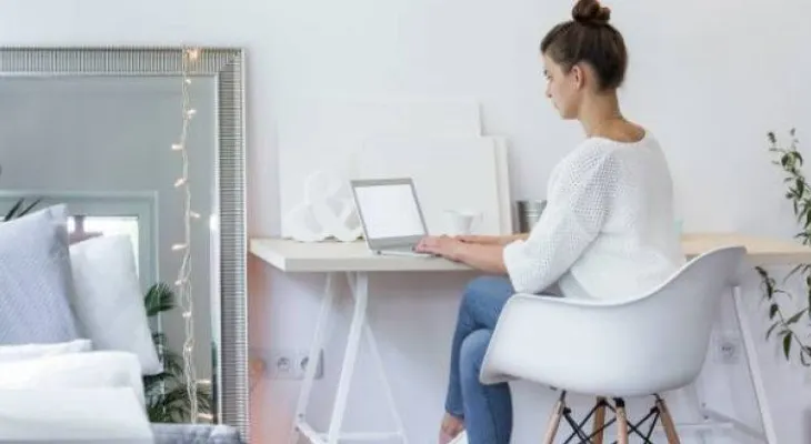 ¿Por qué pasarte todo el día sentada te envejece?