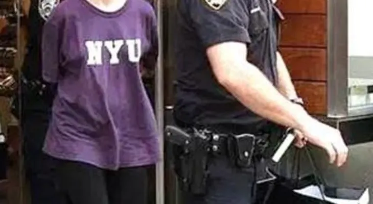 Arrestan en NY hija de Guiliani por robar en tienda Sephora