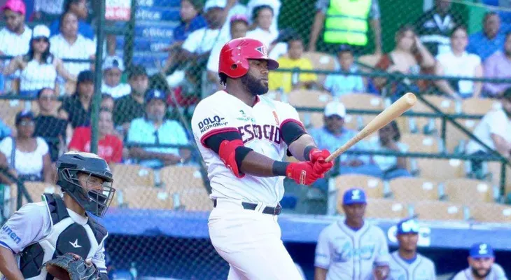 Brito la saca, pero Leones son superados en el Quisqueya