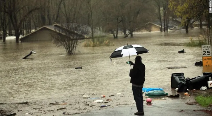 Cerca de 5.000 casas afectadas por inundaciones en Louisiana