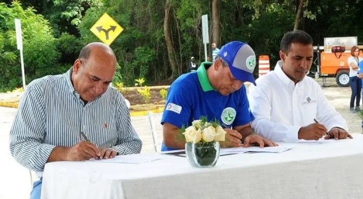 CDEEE recibe Licencia Ambiental definitiva para construcción Central Punta Catalina