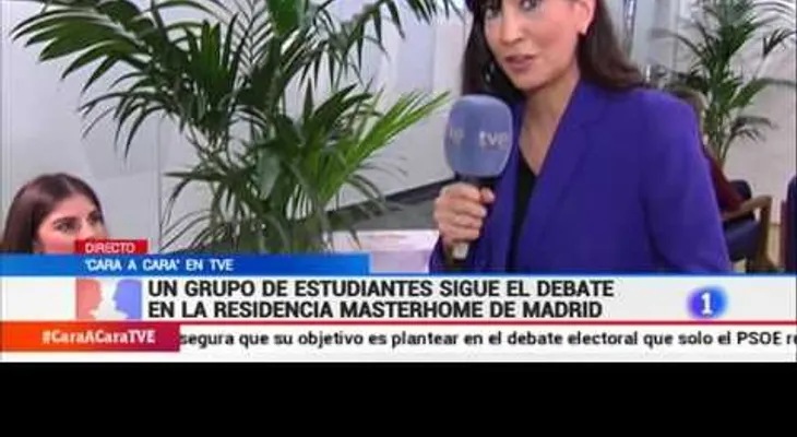 La joven fan de Rajoy que causa furor