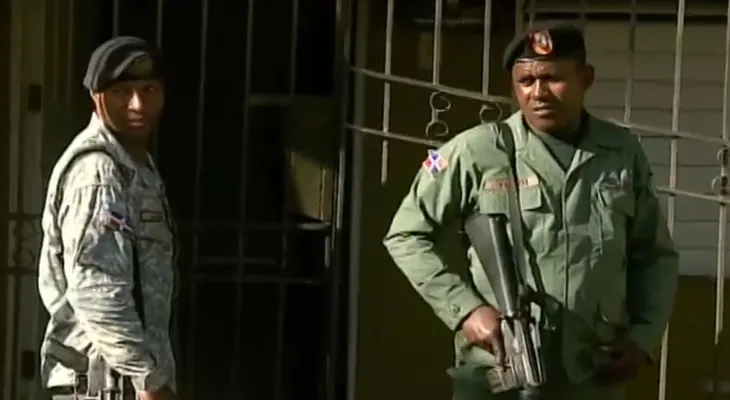 Explota bomba casera en pared del Ayuntamiento de comunidad de Bonao