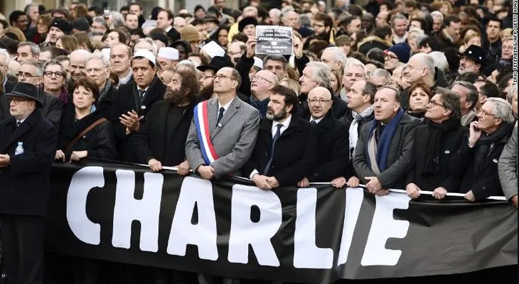 EE.UU. admite error al no enviar funcionario de más jerarquía a marcha de París