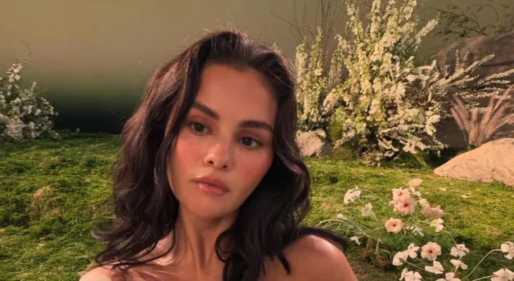 Selena Gomez afirma que vapear nicotina le cambió la voz y confiesa lo difícil que fue dejarlo