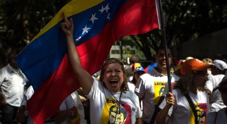Miles de opositores comienzan a manifestarse en varias ciudades de Venezuela